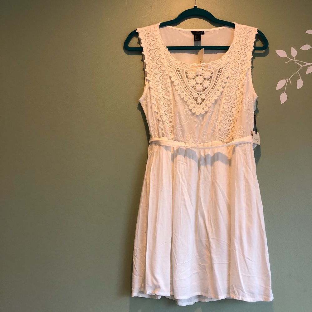 Forever21 Corchet lace summer dress